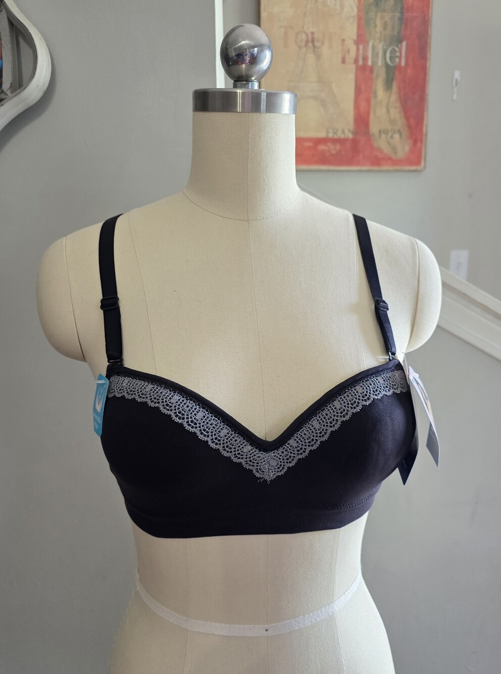 Barely There Wirefree Bra Black Size XS NWT